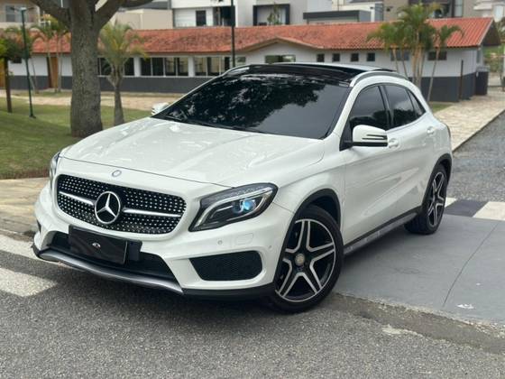 MERCEDES-BENZ GLA 250 2.0 16V TURBO GASOLINA SPORT 4P AUTOMÁTICO